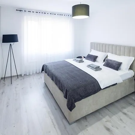 Gala Apartment *