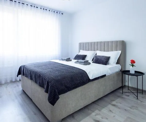 Gala Apartamento Foca